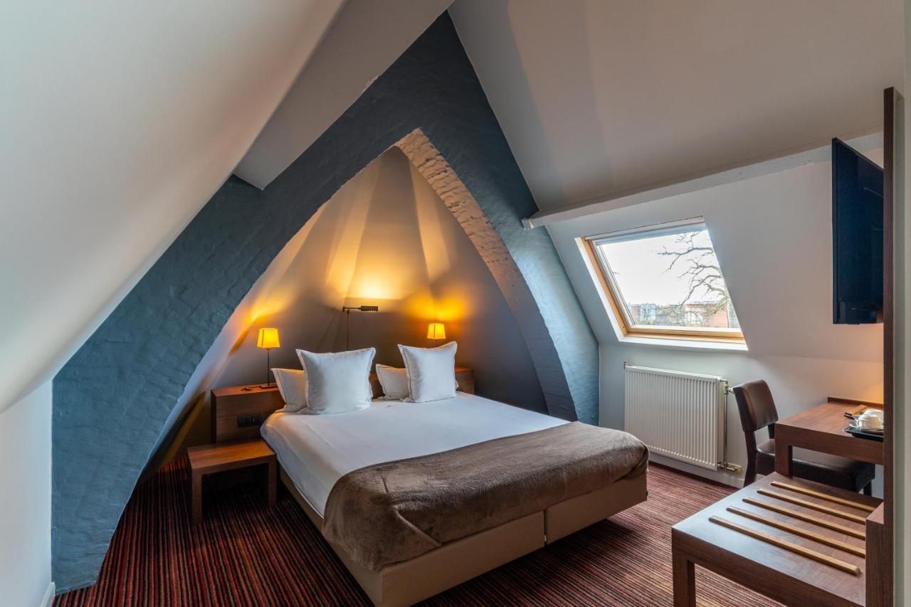 Hotel Villa Monte Heist-op-den-Berg Esterno foto